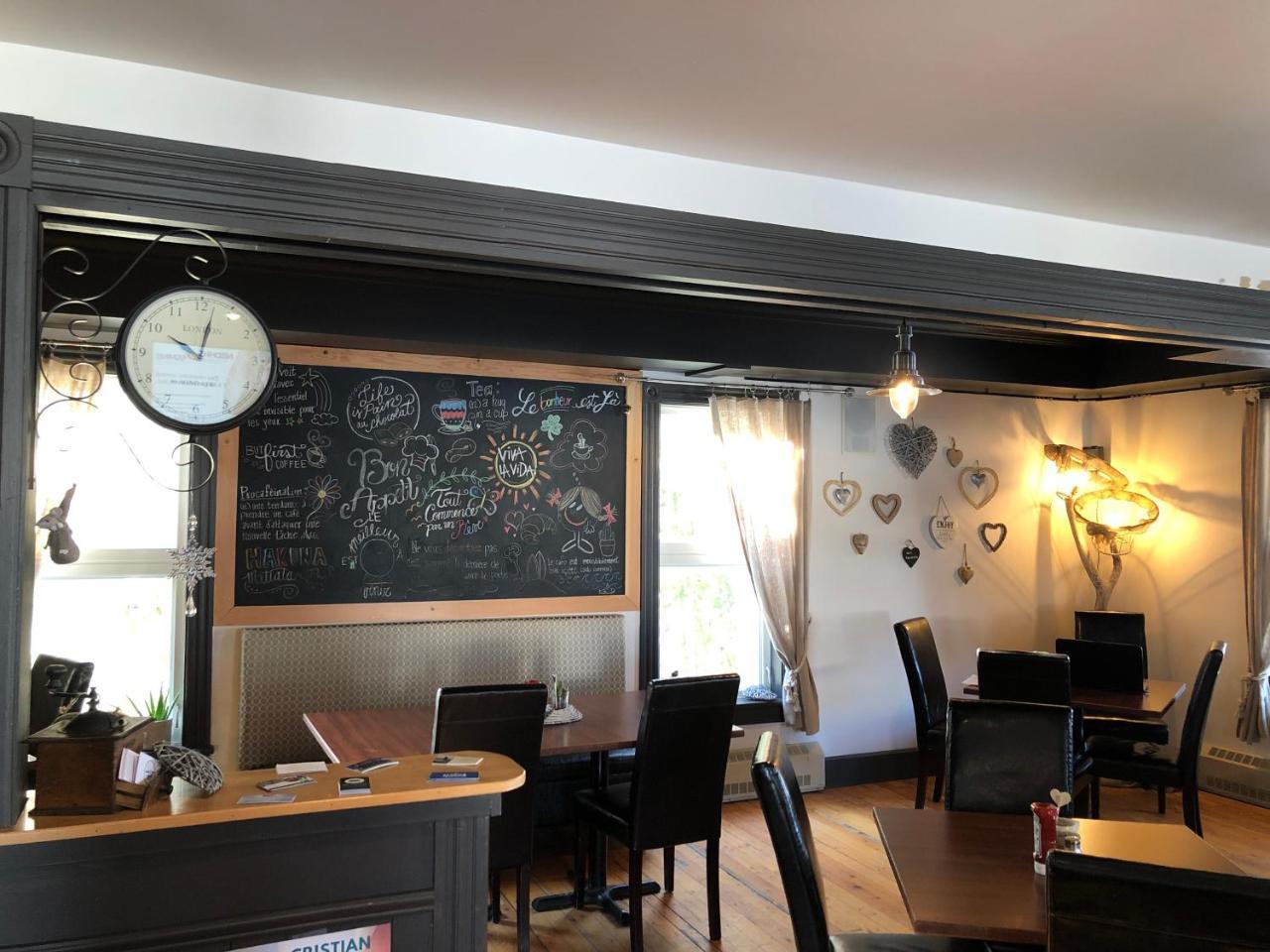 Petit Rocher Auberge D'Anjou-Cocooning Cafe מראה חיצוני תמונה